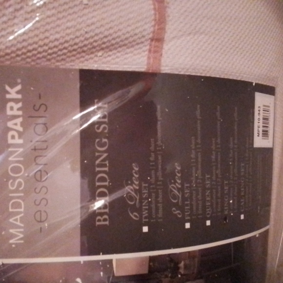 Madison Parks Essentials Lavender and white king sheet set - Picture 6 of 6